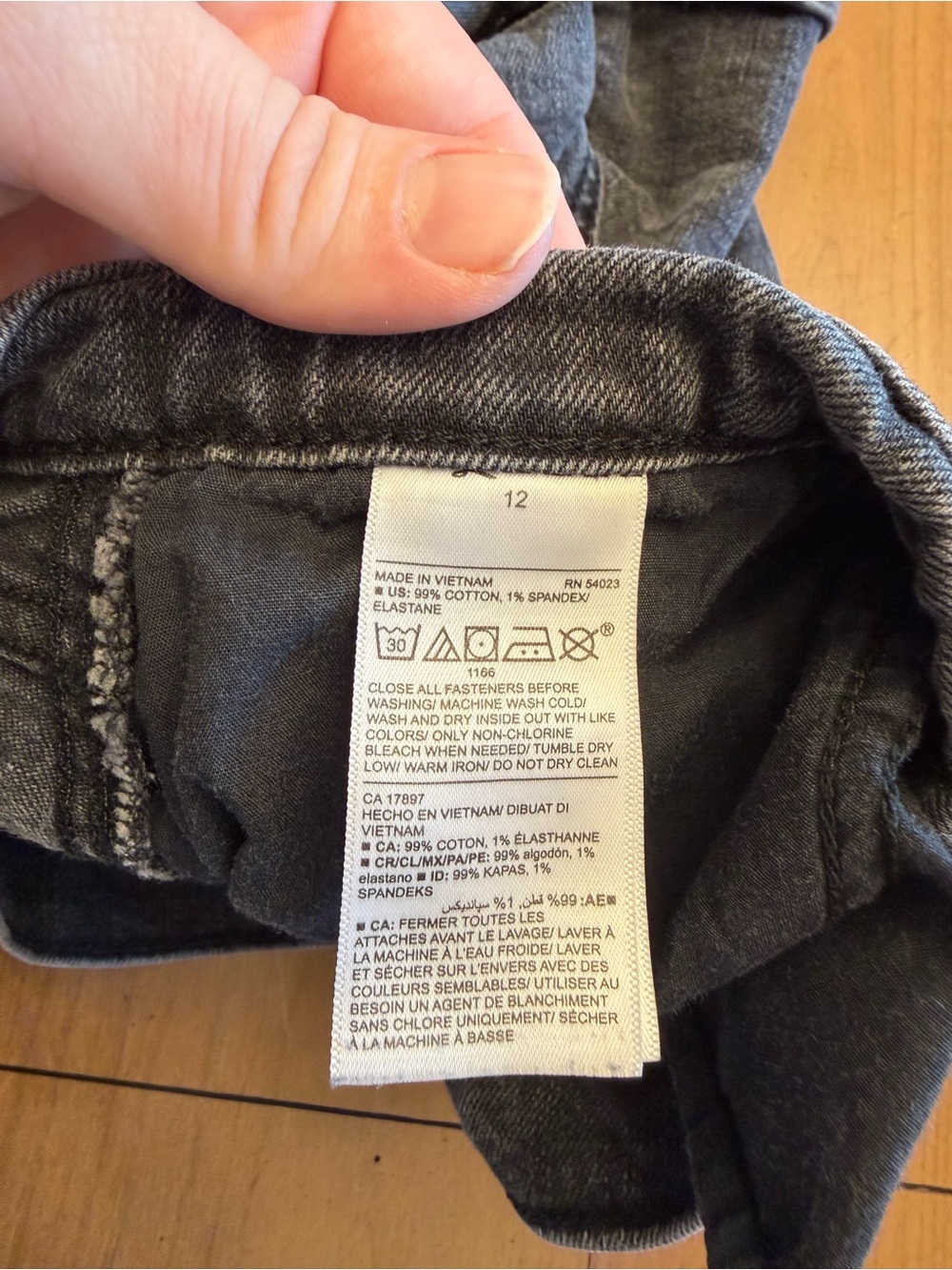 Old Navy Charcoal Distressed Denim Shorts 12 - Picture 6 of 6